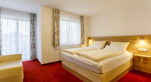Двухместный номер Comfort с балконом Gasthaus und Landhotel Wiedmann