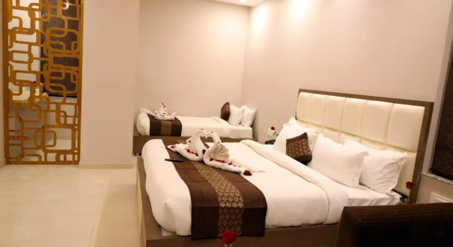 Hotel Annpurna Regency, Rezerwuj Hotel Hotele w Sikar z parkingiem, Parking