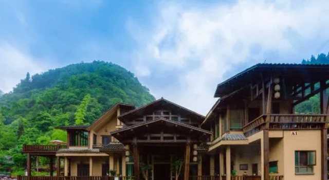 Shier Beihou Shuanghe Inn, Varaa Hotelli Zunyi Guizhou