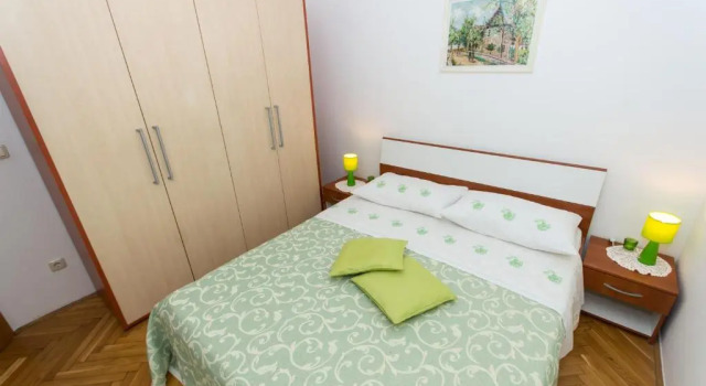 Apartments Katic, Varaa Huoneisto Hotellit Split-Dalmatia pysäköinnillä, Pysäköinti