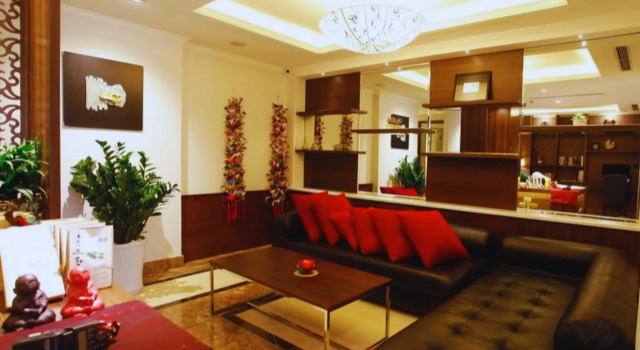 Essence Palace Hotel