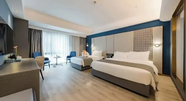 Номер Comfort Shanghai Lujiazui Area BaBaiBan LANOU Hotel