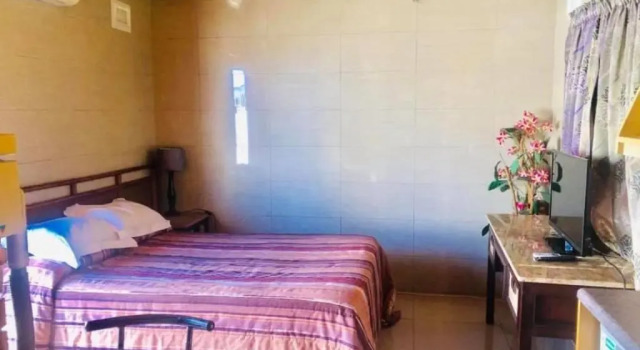 Bed and Breakfast at Eves, Reservar Hotel Queensburgh KwaZulu-Natal