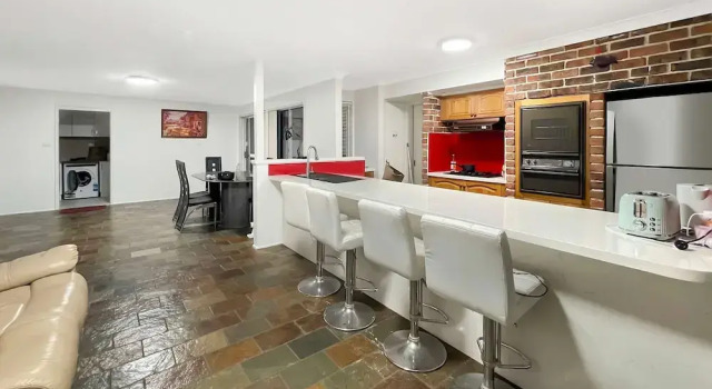 Коттедж Metawise Cozy Family Room in Shared Home Free Parking