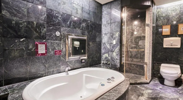 Четырёхместный номер Standard Holiday Motel
