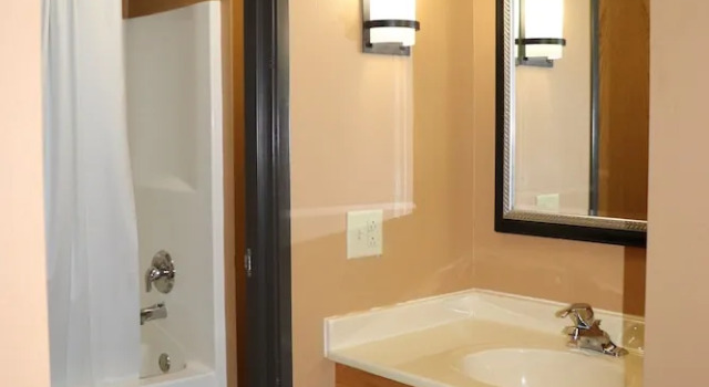 Люкс Prairie Inn Holmen La Crosse Area