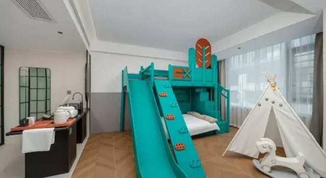 Люкс Hechi Rezen Trend Hotel (Jinchengjiang Station Baima Pedestrian Street Branch)