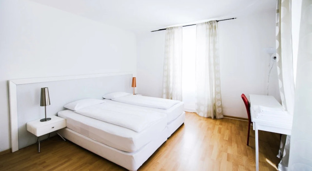 Апартаменты Comfort с 2 комнатами с балконом Comfort Apartments by Livingdowntown