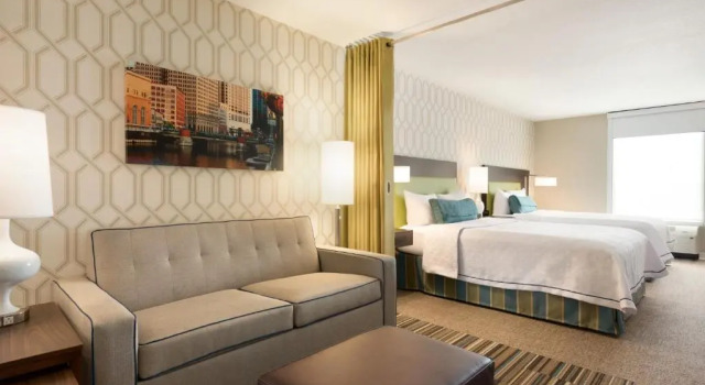 Четырёхместный люкс Home2 Suites by Hilton Milwaukee Brookfield