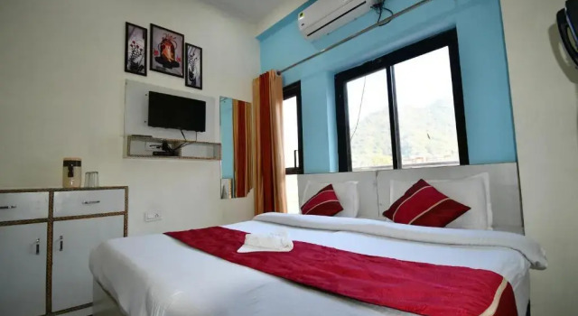 Anantham Rishikesh, Rezerwuj Hotel Hotele w Uttarakhand z basenem, Basen