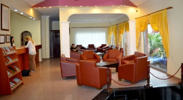 Oge 2000 Hotel, Prenota Hotel Hotel a Edremit con piscina, Piscina