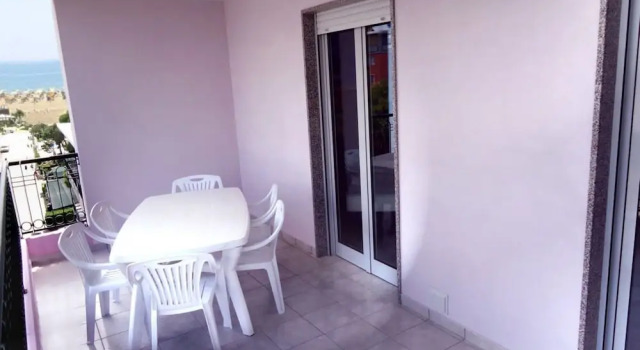 Welcoming Apartment With Pool-beahost