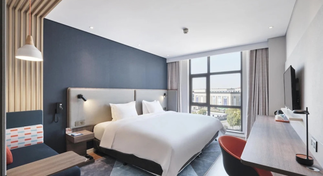 Двухместный номер Standard с видом на город Holiday Inn Express Shanghai Hongqiao North by IHG