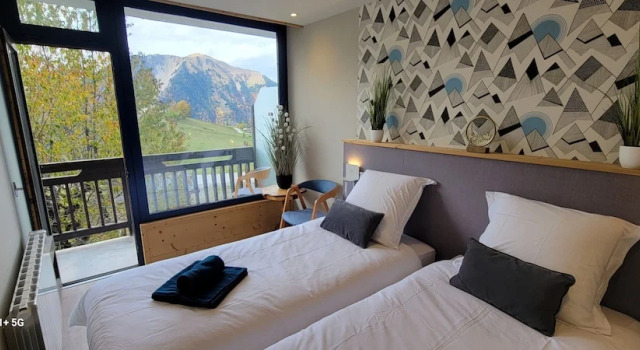 Hotel La Rua, Book Hotel Hoteller i Rhône-Alps med parkering, Parkering