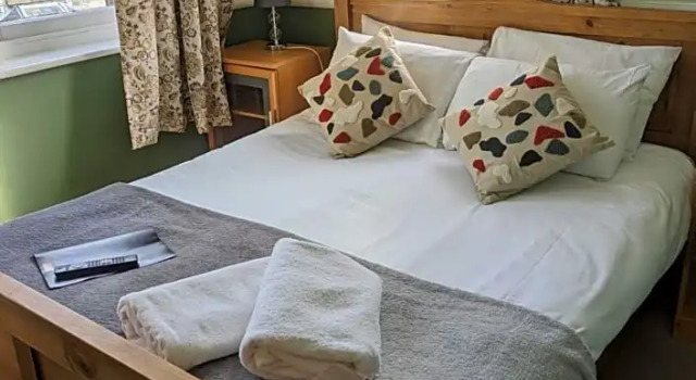 Номер Classic Charles Cotton Hotel