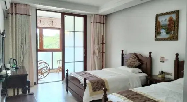 Кровать в общем номере (мужской номер) Yibin Changning Southern Sichuan Bamboo Sea Xiaoyaogu Grand Hotel