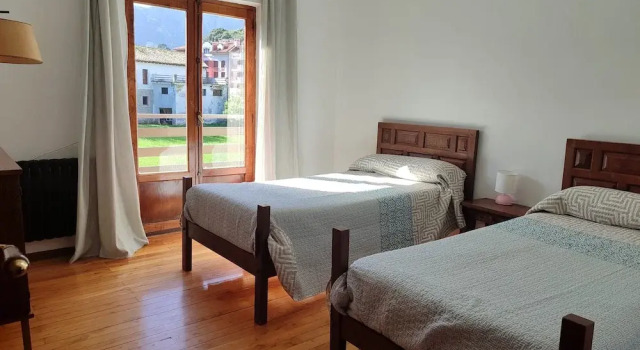 Charming 6-bed Chalet in Llanes, Prenota Chalet Hotel a Asturie con parcheggio, Parcheggio
