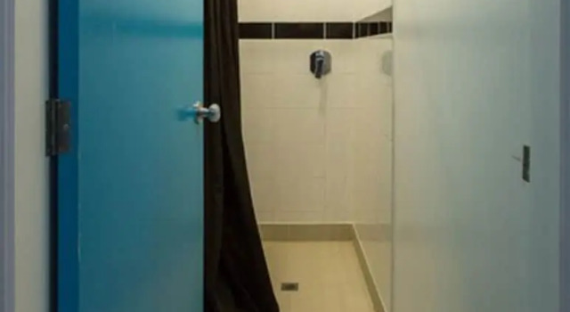 Кровать в общем номере Grafton Backpackers