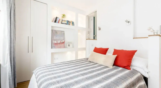 Апартаменты Modern Holland Park apartment