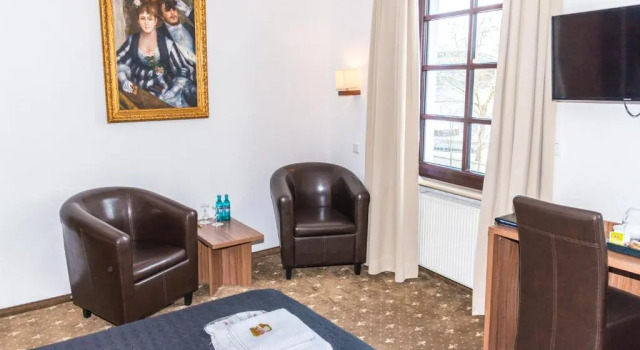 Двухместный номер Standard с видом на озеро Hotel und Restaurant Löwenbräu Köln