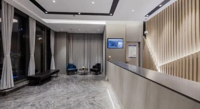 Homeinn Selected Hotel (Shanghai Renji Hospital South Campus Lianhang Road Subway Station)