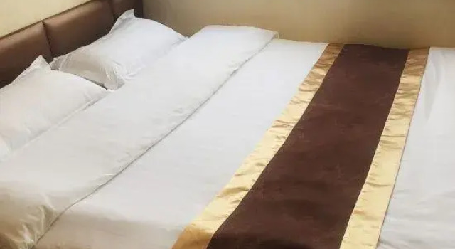 Yichun Yayue Hotel, Book Hotel Hoteller i Yichun med parkering, Parkering