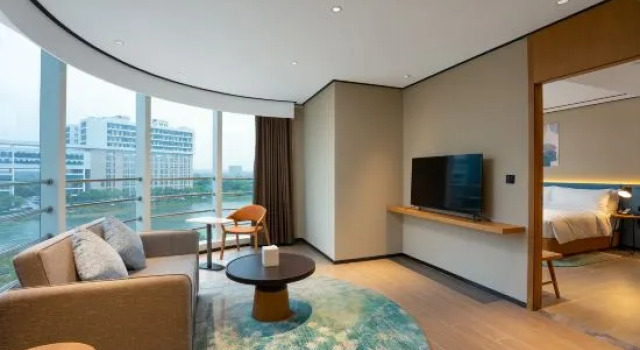 Люкс Hilton Garden Inn Nantong Xinghu
