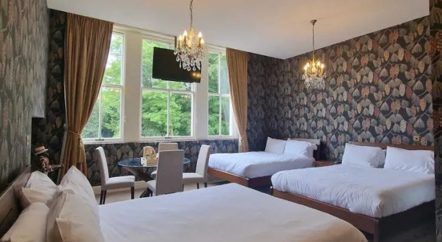 Номер Luxury RainHill Hall Hotel