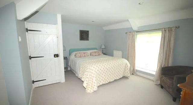 Coombe Hill Cottage