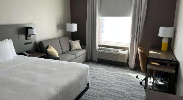 Номер Standard Comfort Inn & Suites