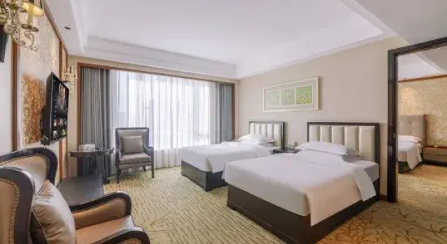 Семейный люкс Sky Line Hotel