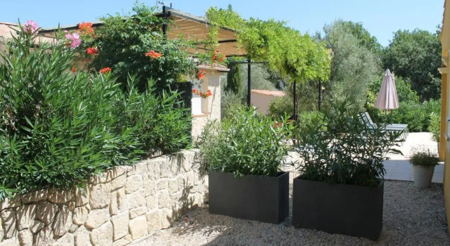 Le bonheur au soleil, Забронировать Отель Сен-Максимен-ла-Сент-Бом Green Provence