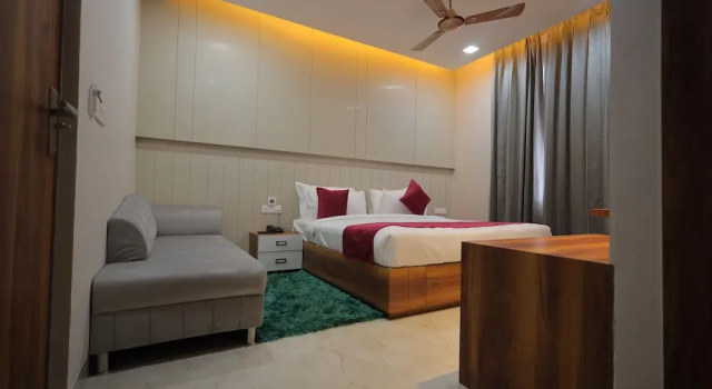 Двухместный номер Deluxe Hotel Taj Crown plaza