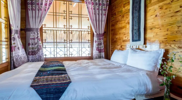 Кровать в общем номере Khen Mong Nature Hotel