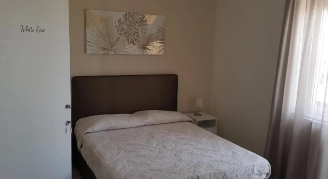 Номер Standard с балконом Little Rose guest house