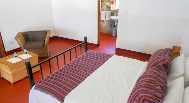 Kachere Kastle, Book Hotel Hoteller i Kachere med pool, Swimmingpool