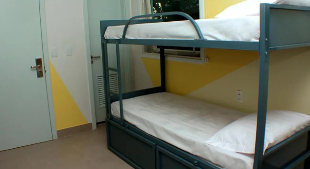 Кровать в общем номере (женский номер) El Misti Hostel Ipanema