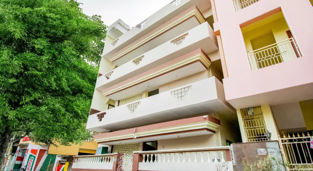SPOT ON 69409 Hotel Sri New Sai Chandra, Rezervovat Hotel Hotely v Andhra Pradesh s parkováním, Parkování
