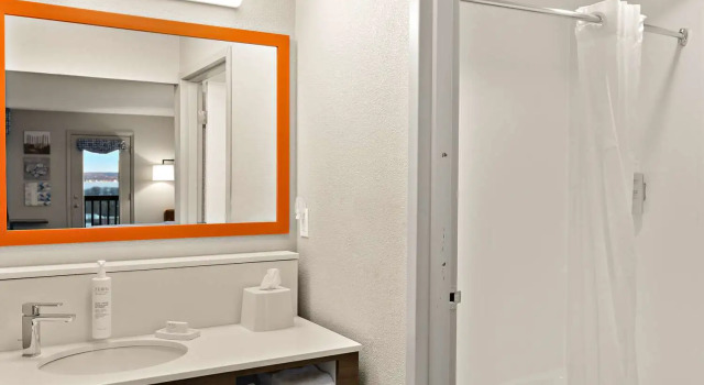 Семейный люкс Hampton Inn & Suites Petoskey