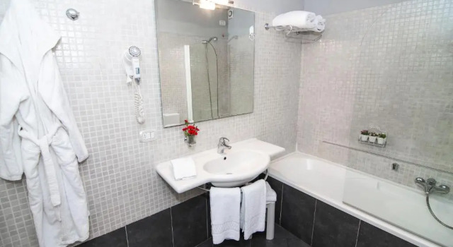 Трёхместный номер Standard Hotel La Colonna