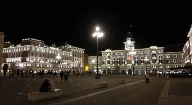 Casa vacanze Penelope in centro storico, Забронировать Отель Отели в центре Триеста, в центре, Парковка