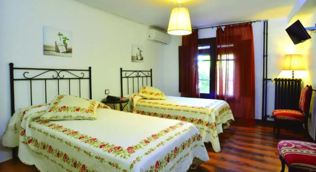 Hotel Rio Piedra, Prenota Hotel Nuévalos Provincia di Saragozza