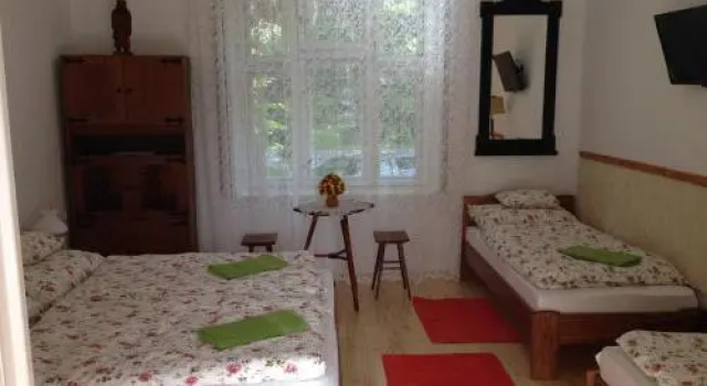 Csipkés Vendégház, Book Pension Hajdunanas 