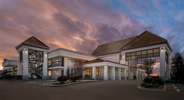 Best Western Vista Inn At The Airport
