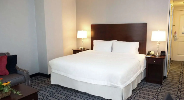 Номер Standard Hampton Inn & Suites Providence Downtown