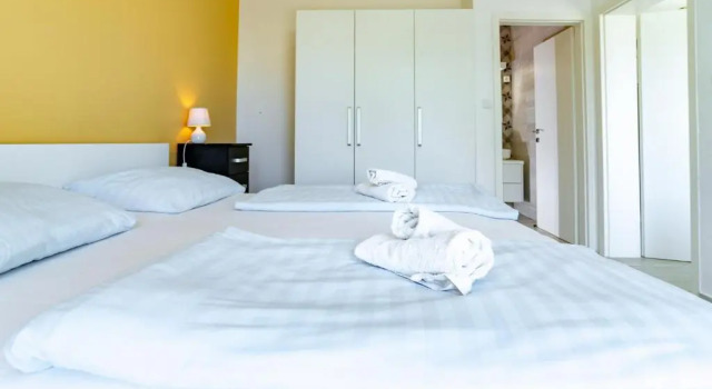 Salvija Apartments, Prenota Appartamento Hotel a Isole Quarnerine con parcheggio, Parcheggio