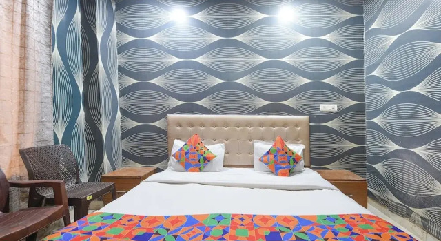 Номер Deluxe Fabhotel Royal Residency Sector 11