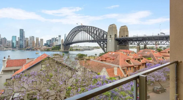 Апартаменты Boutique 2-bed With Stunning Sydney Harbour Views