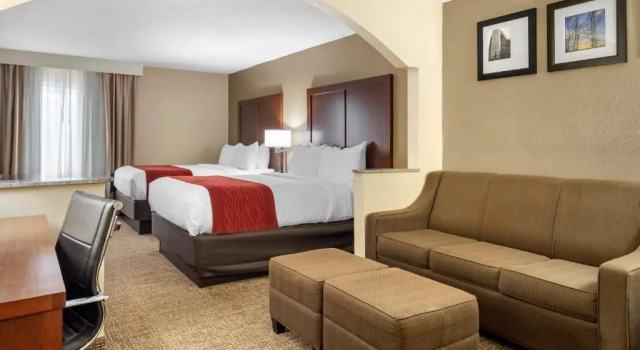 Четырёхместный люкс Comfort Inn & Suites Macon North I-75