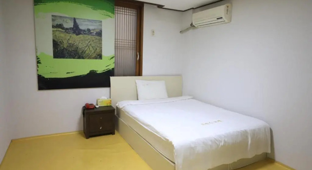 Номер Economy Twins Hotel